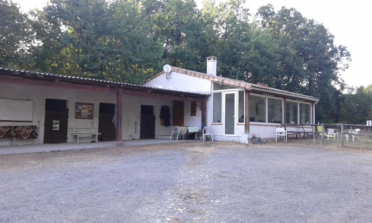Ferme Equestre Des Abrons Villa Pailloles Ngoại thất bức ảnh